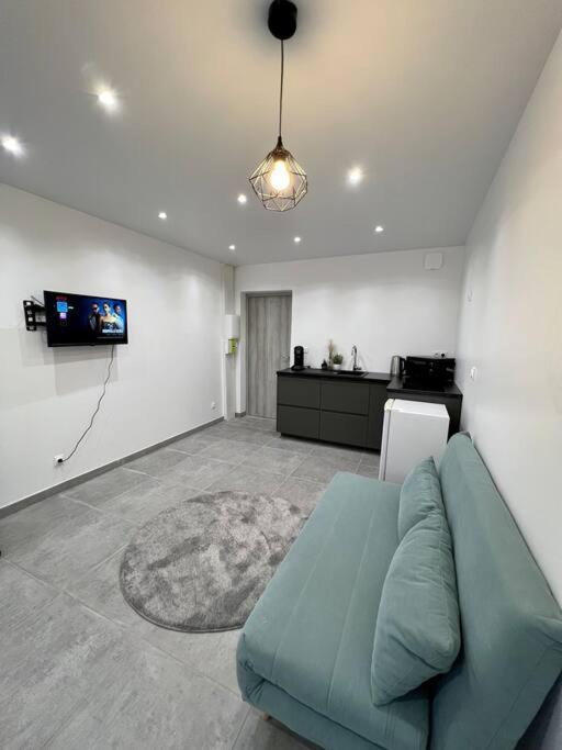 Appartement Elegant Proche Rer/ Cdg / Parc Des Expos Sevran Exterior foto